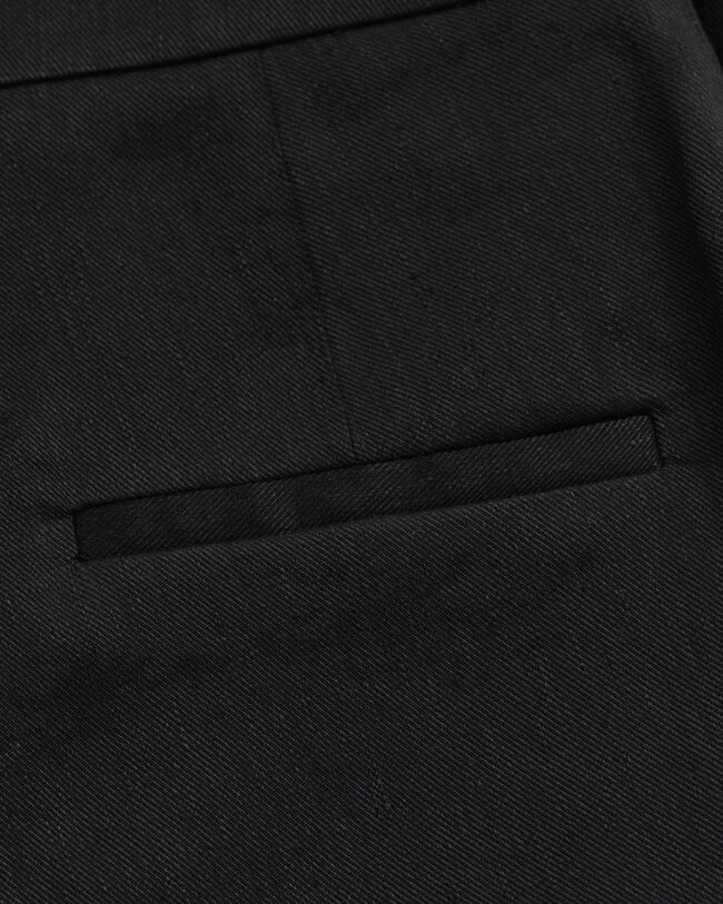 Hyvin istuvat joustopellavahousut