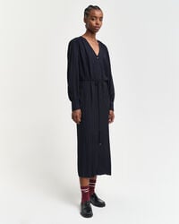 Raidallinen satiinipaitamekko