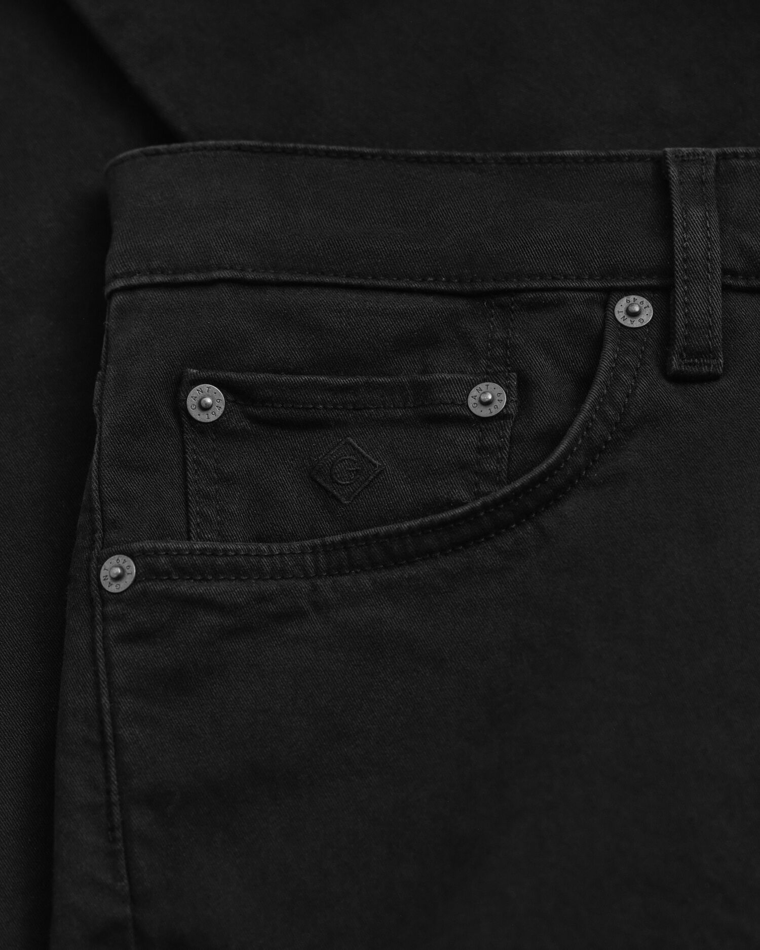 Regular fit ‑mitoitetut Desert-farkut