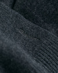 Neulottu villakaulaliina