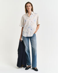 Regular fit ‑mitoitettu lyhythihainen kukkapaita