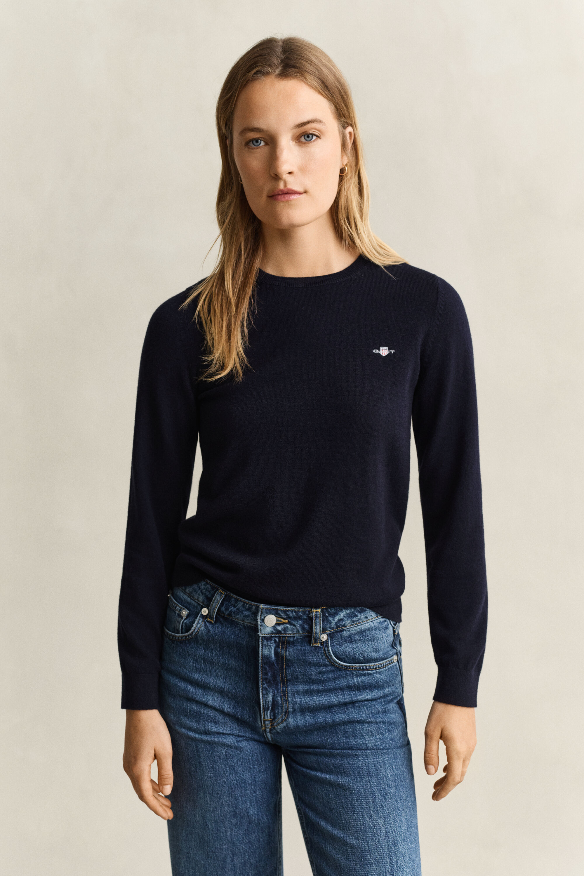 Villa-puuvillaneulepusero, pyöreä pääntie