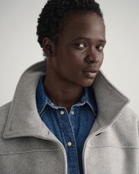 Lyhyt villasekoitetakki