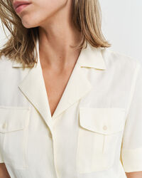 Regular fit ‑mitoitettu taskumekko