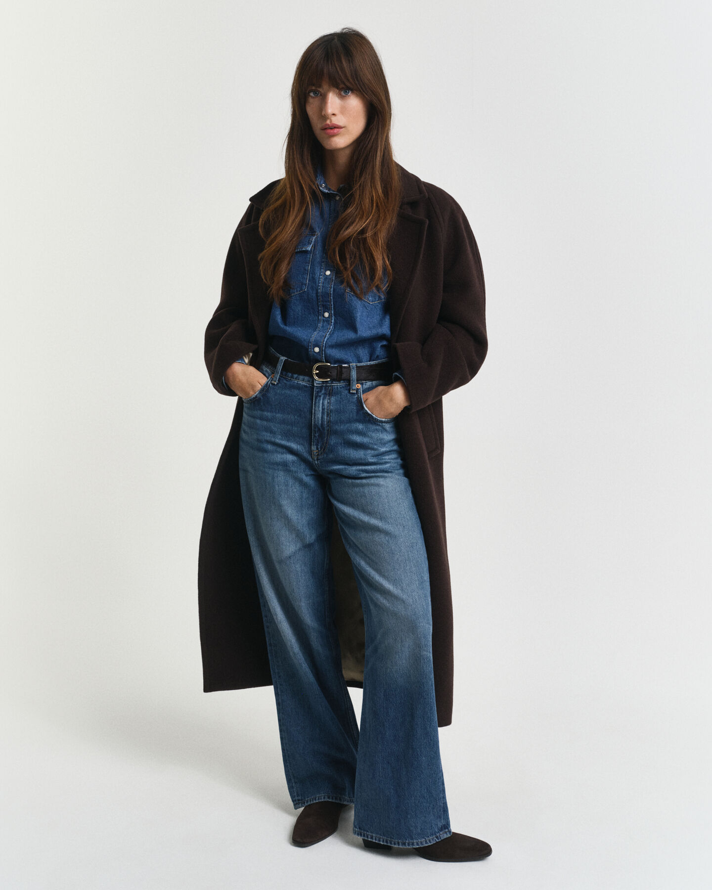 Relaxed fit ‑mitoitetut farkut