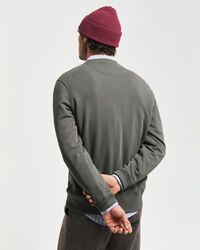 Kohokuviollinen collegepaita, py&ouml;re&auml; p&auml;&auml;ntie