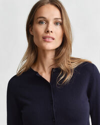 Kevyt neuletakki, pyöreä pääntie