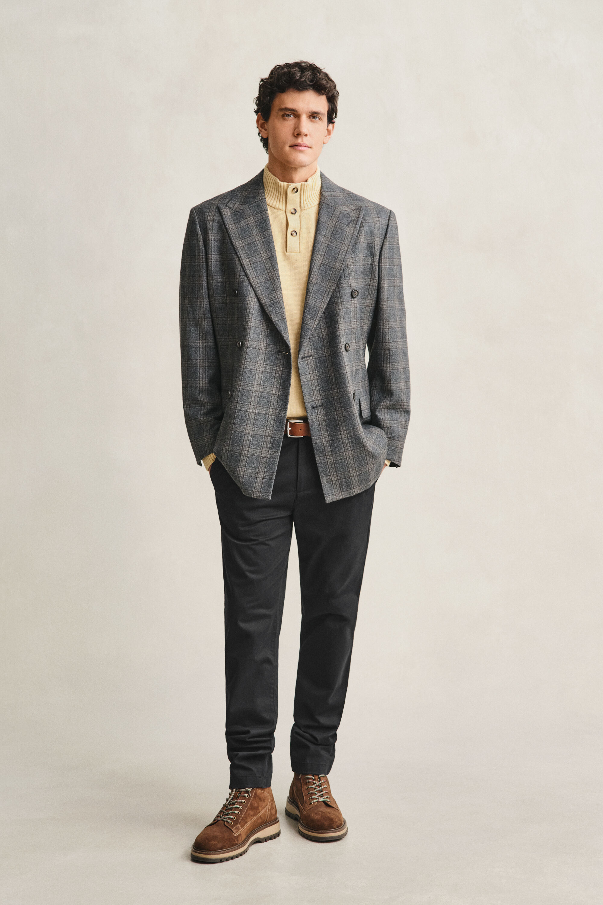 Slim fit ‑mitoitetut klassiset chinot