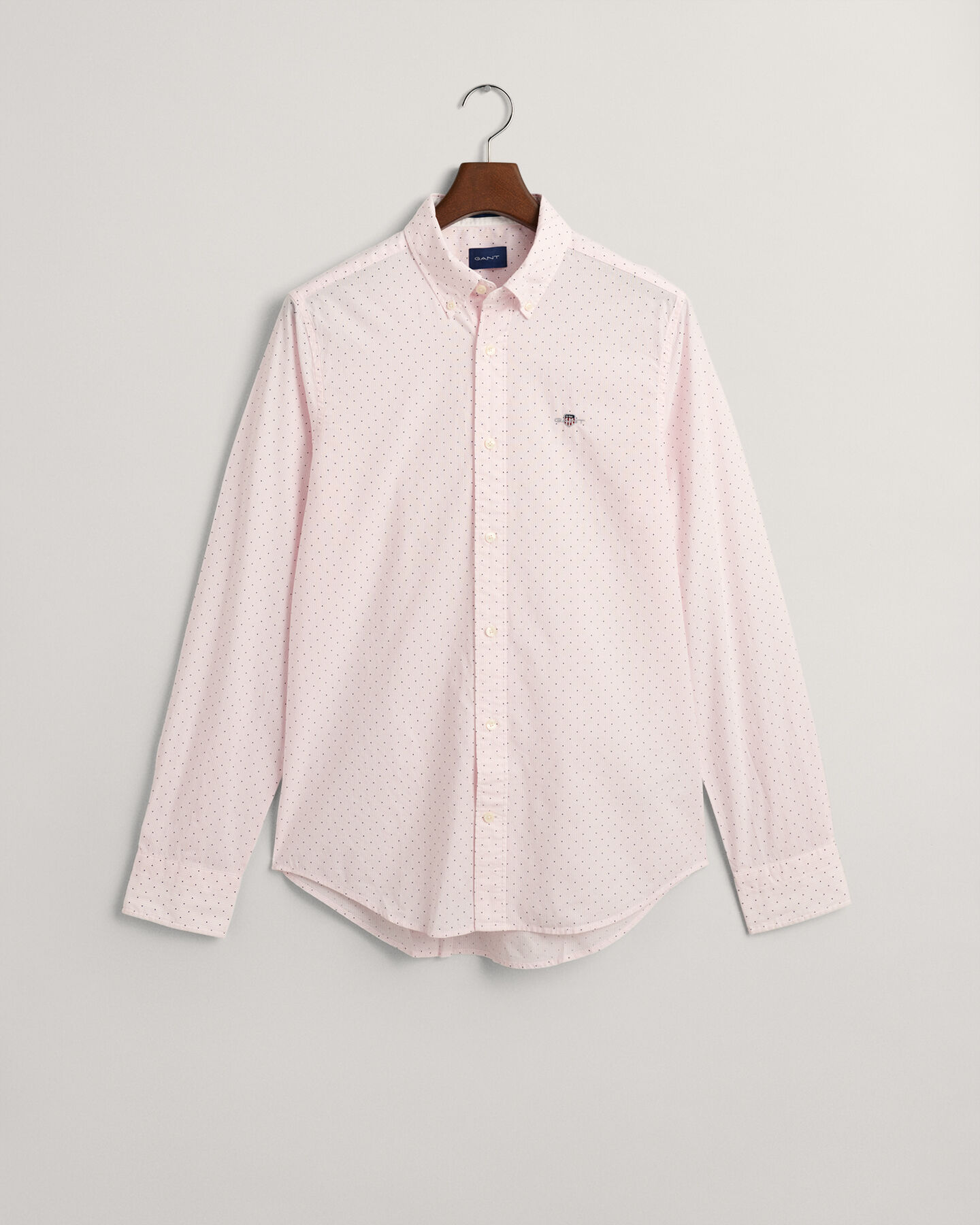 Slim fit ‑mitoitettu pystyraidallinen ja pilkullinen paita