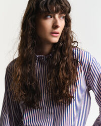 Relaxed&nbsp;fit ‑mitoitettu v&auml;lj&auml;hihainen raitapaita