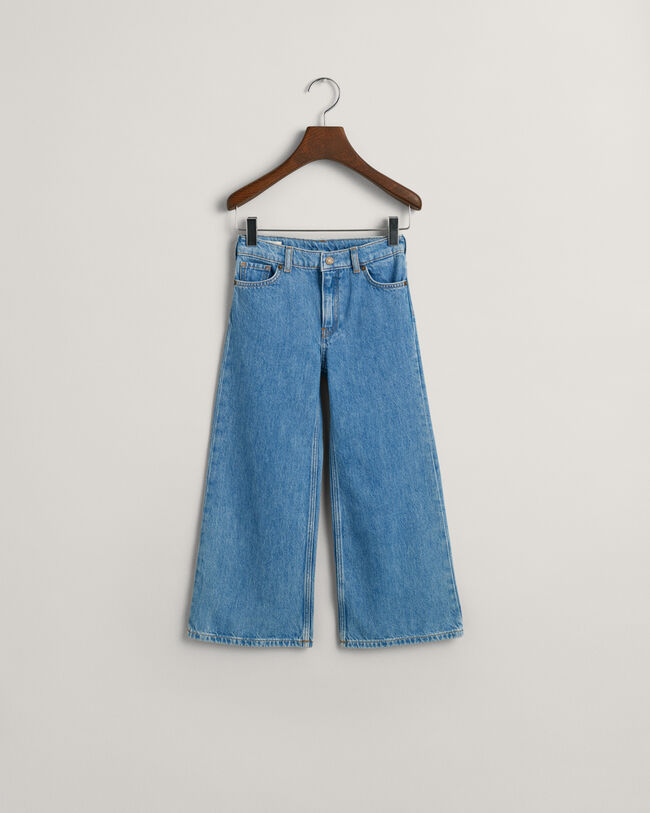 Girls‑malliston leve&auml;lahkeiset farkut