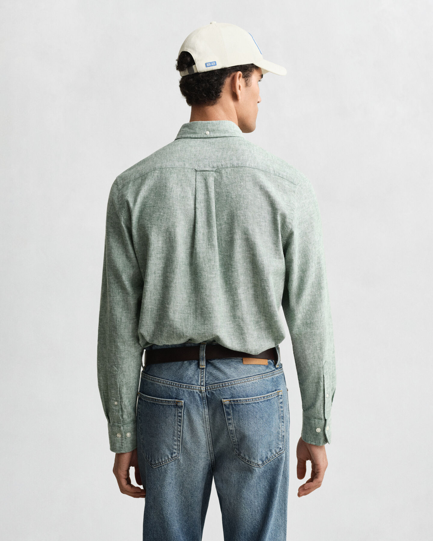 Regular fit ‑mitoitettu puuvilla-pellavapaita