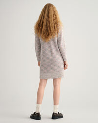 Moniv&auml;rinen pooloneulemekko