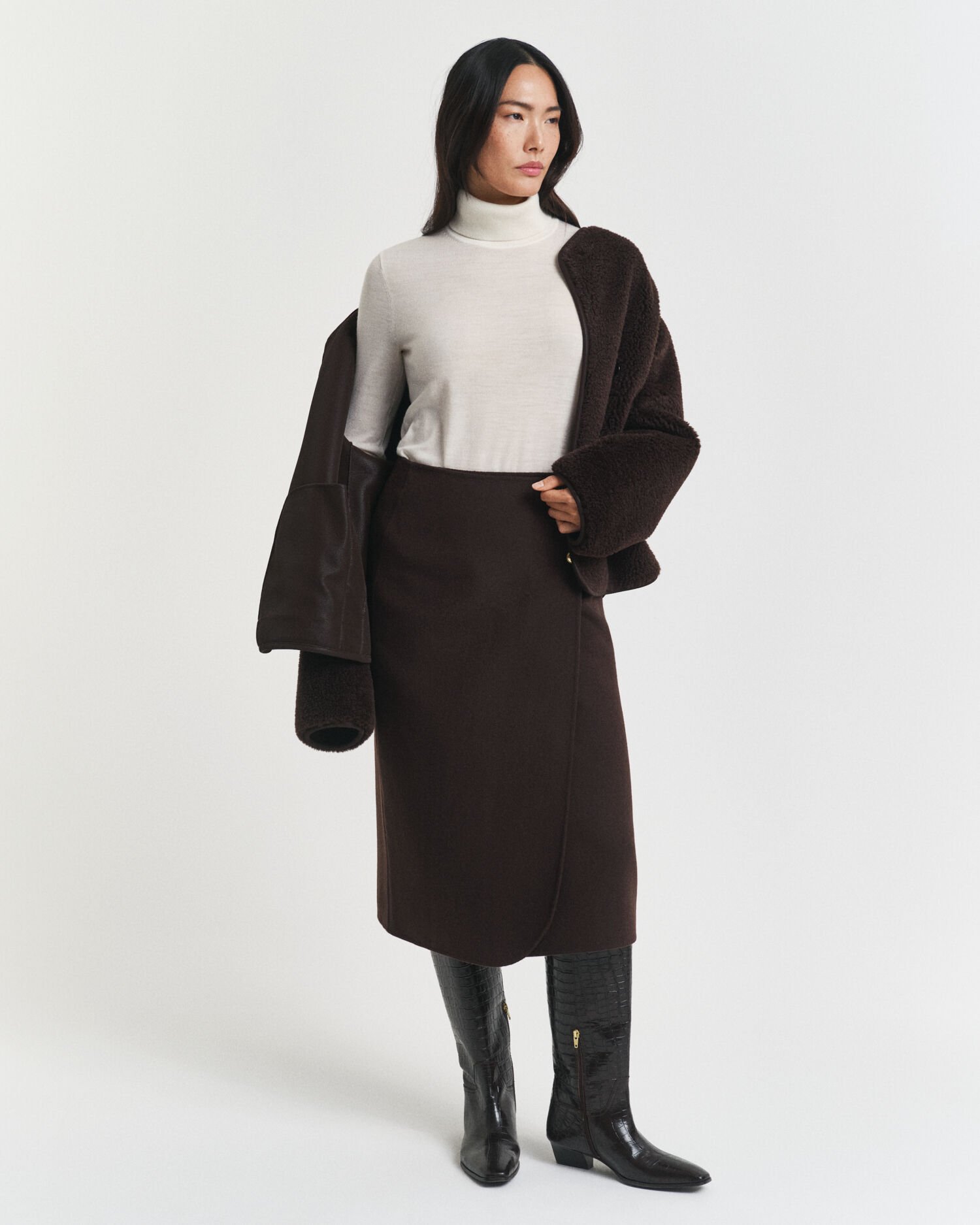 Ohut merinovillapoolo