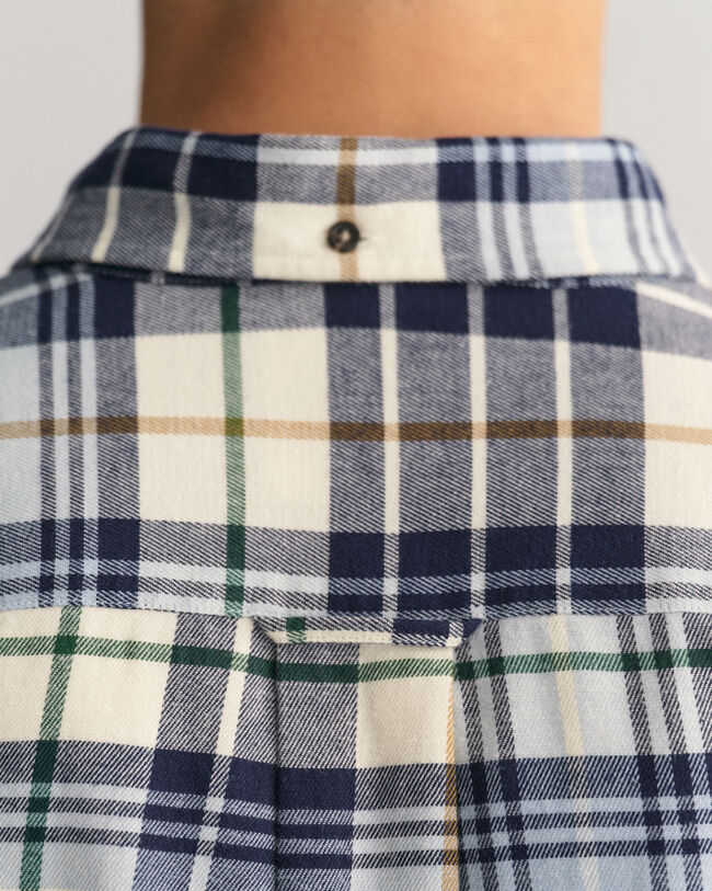 Regular&nbsp;fit ‑mitoitettu flanelliruutupaita