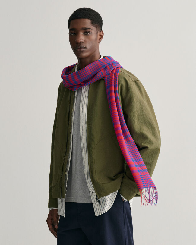 Ruudullinen kudottu merinovillahuivi