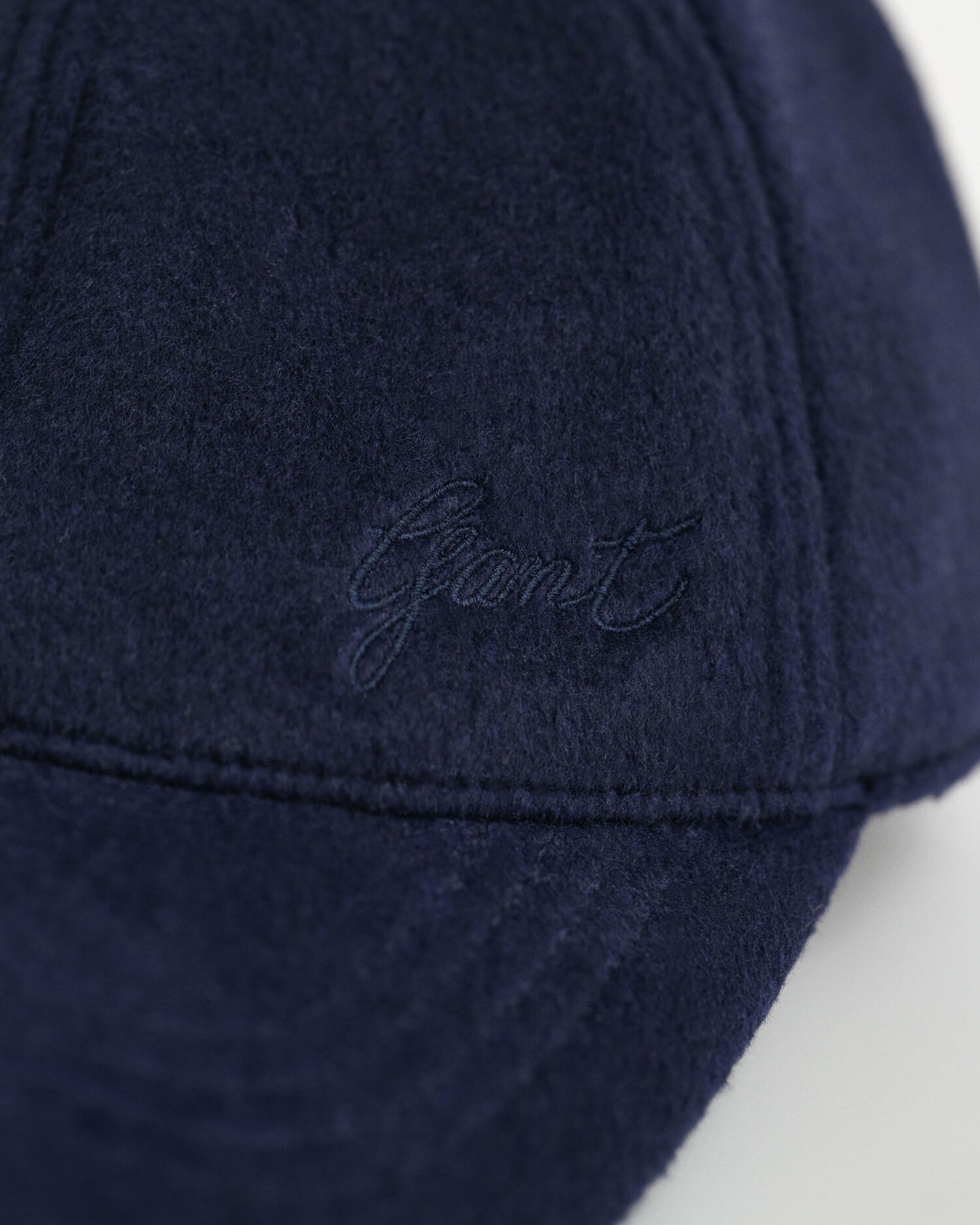 Lustrous Melton ‑lippalakki