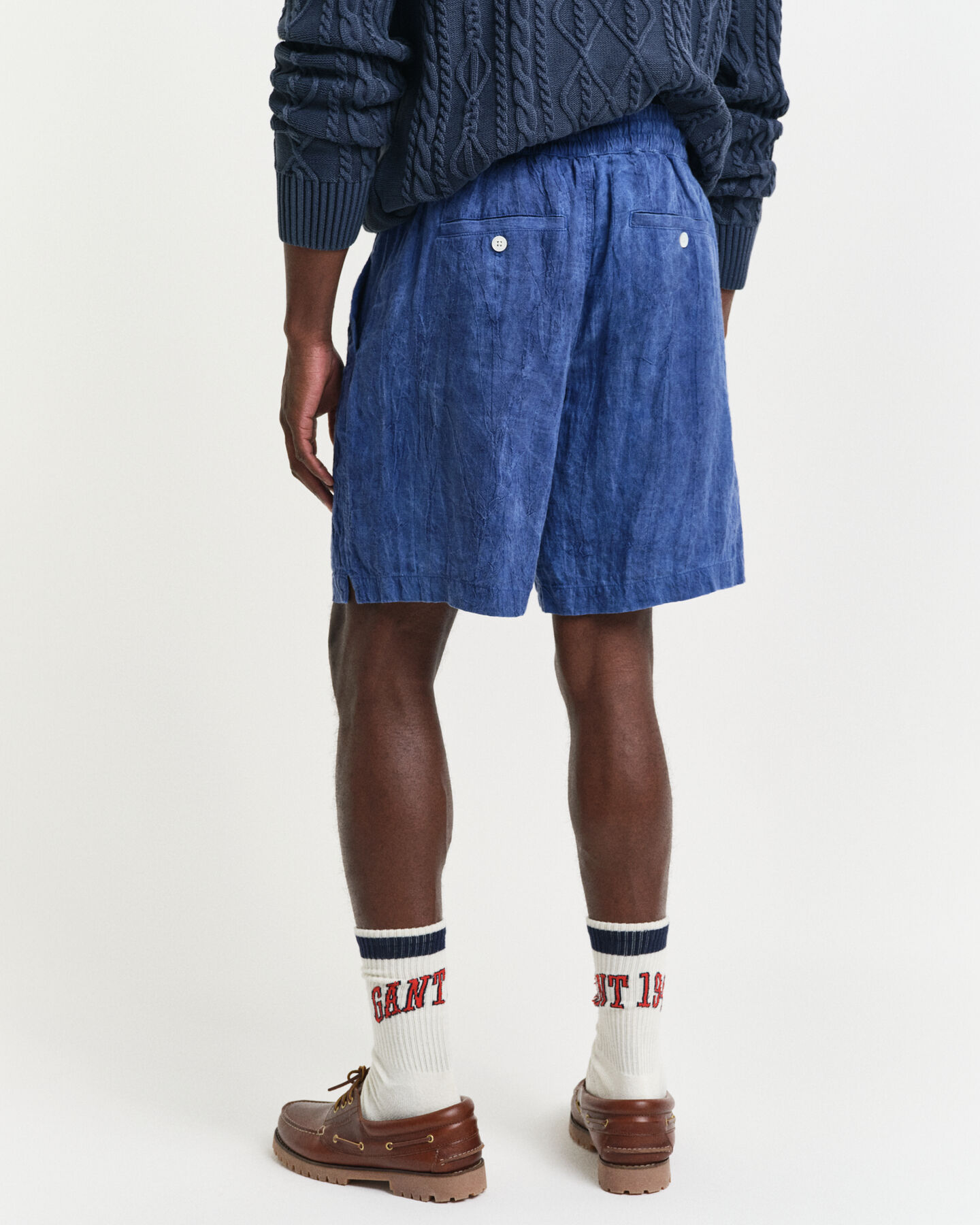 Relaxed fit -mitoitetut pellavashortsit