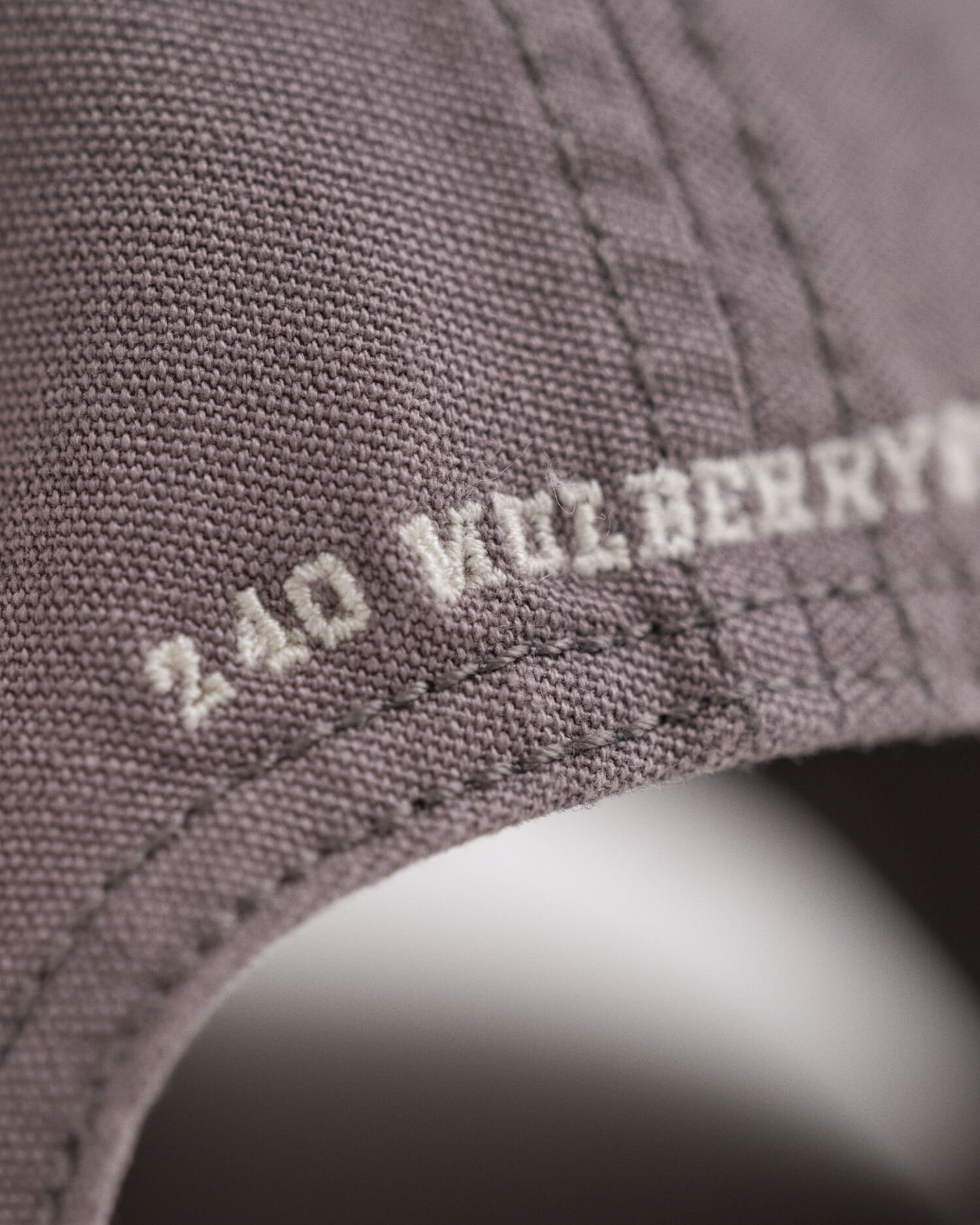 Pesukäsitelty kanvaasikankainen lippalakki