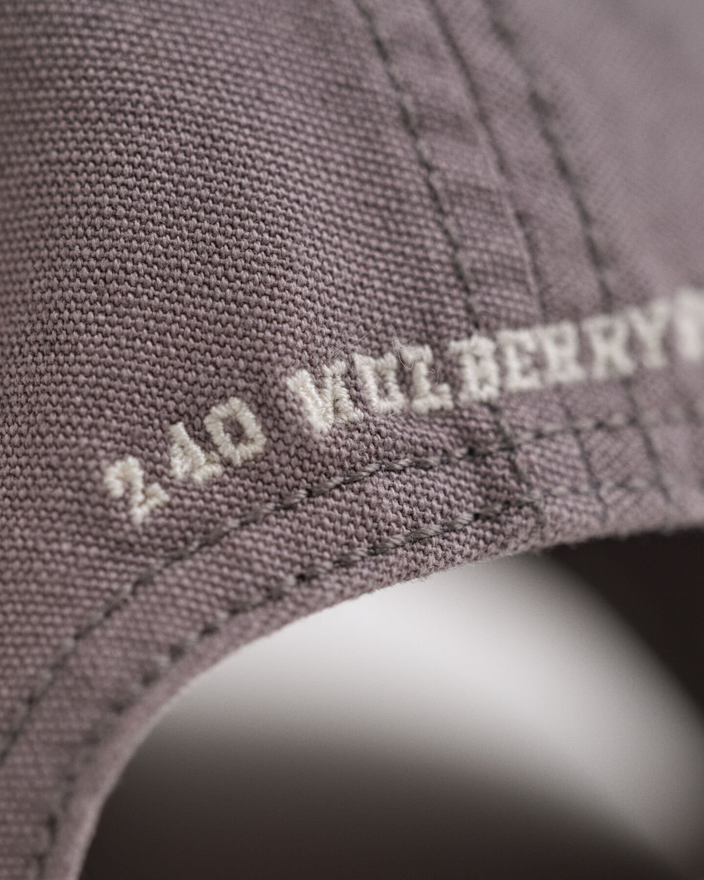 Pesukäsitelty kanvaasikankainen lippalakki