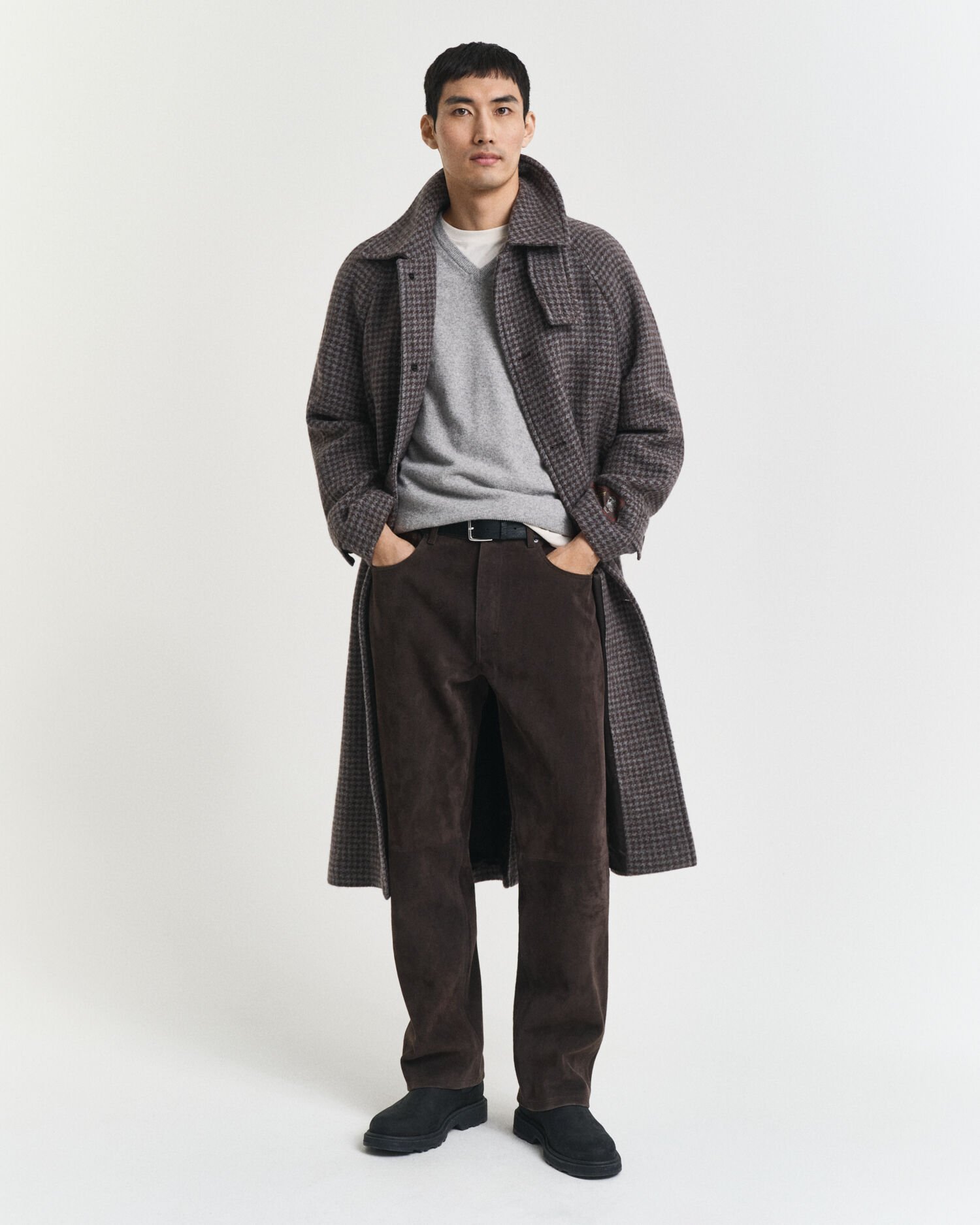 Ohut lampaanvillaneule, v-pääntie