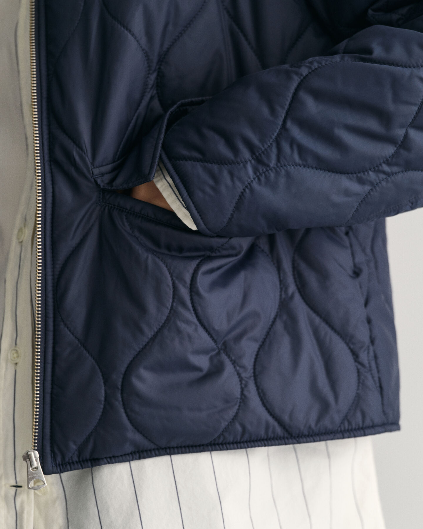 Kauluksellinen tikkitakki