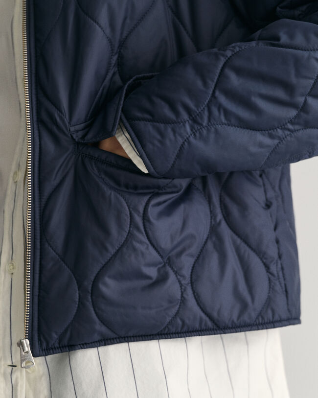 Kauluksellinen tikkitakki