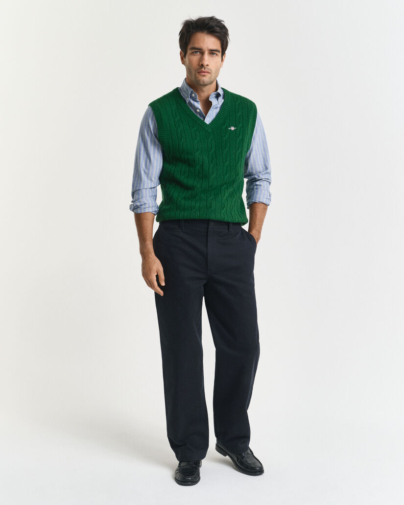 Karitsanvillainen palmikkoneuleliivi