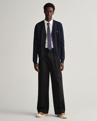 Classic-puuvillaneuletakki v-p&auml;&auml;ntiell&auml;