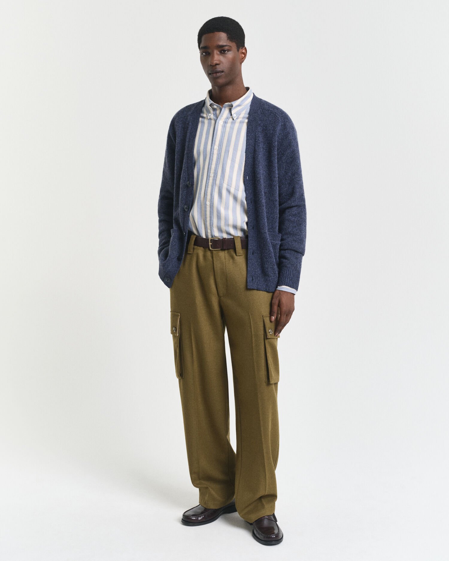 Villasekoitteinen mouliné-neuletakki