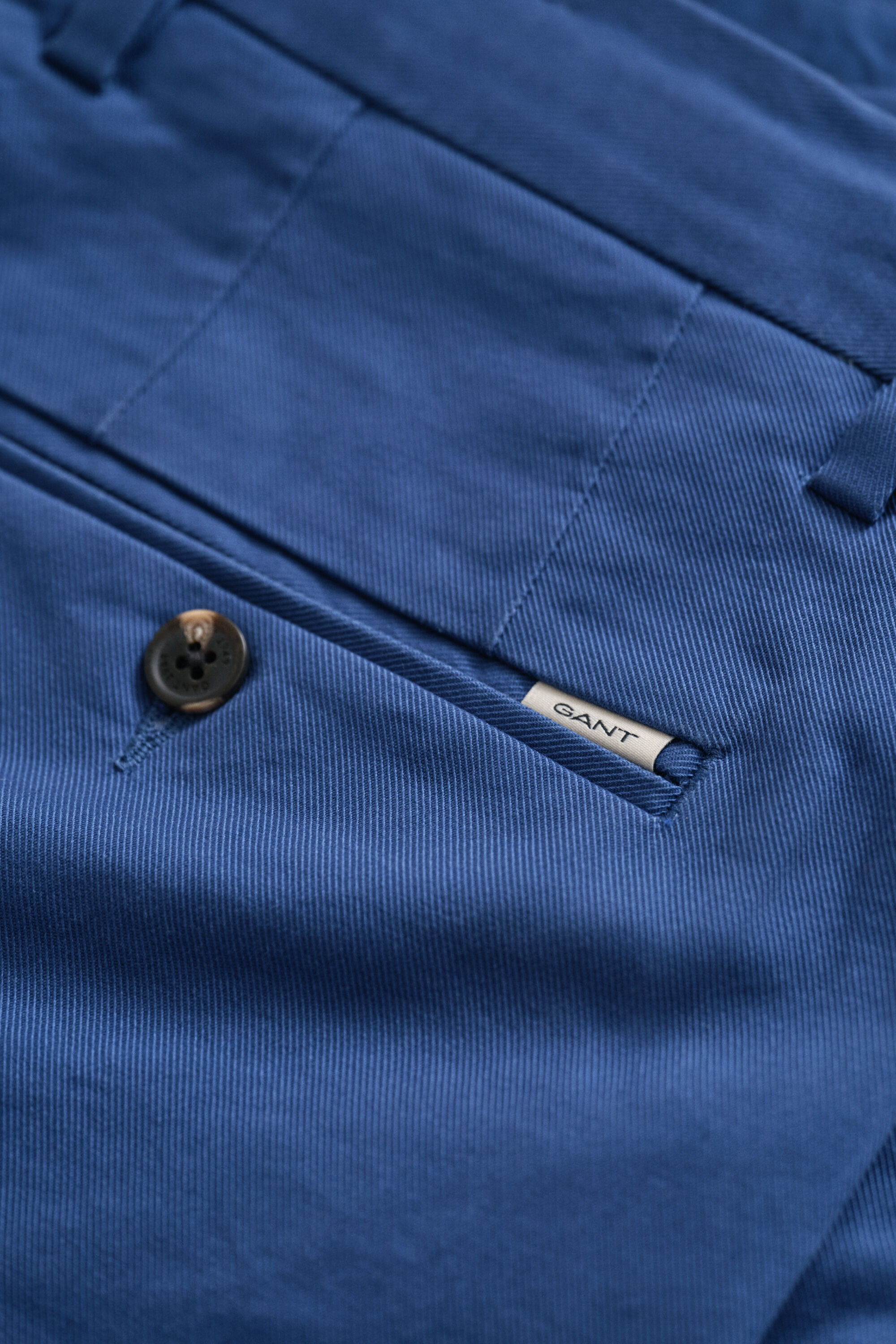 Regular fit ‑mitoitetut siistit chinot