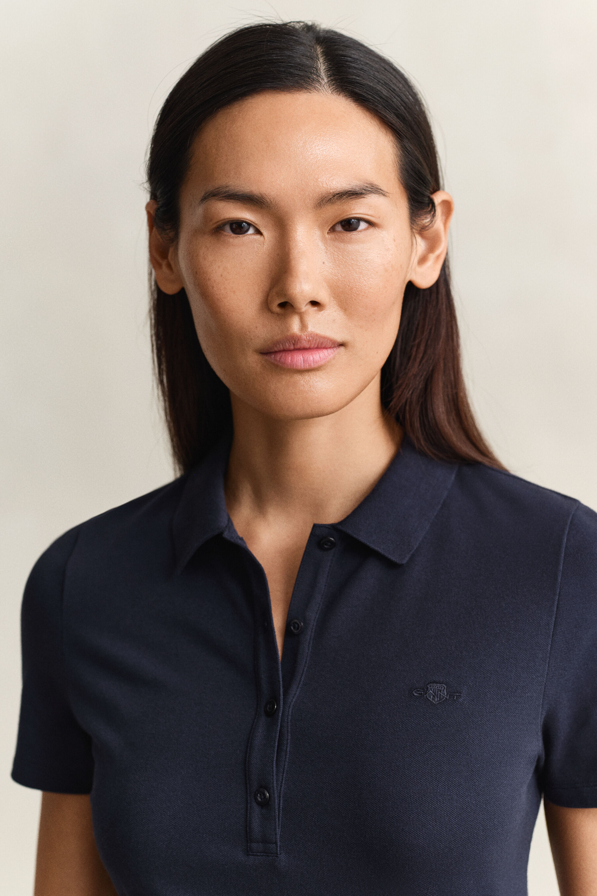 Slim fit ‑mitoitettu pikeepaita