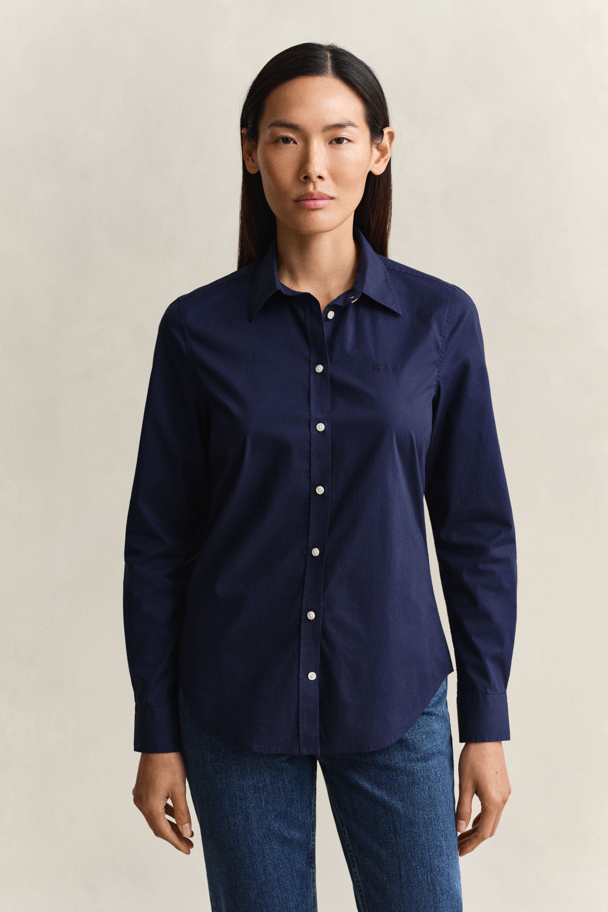 Slim fit ‑mitoitettu popliinipaita