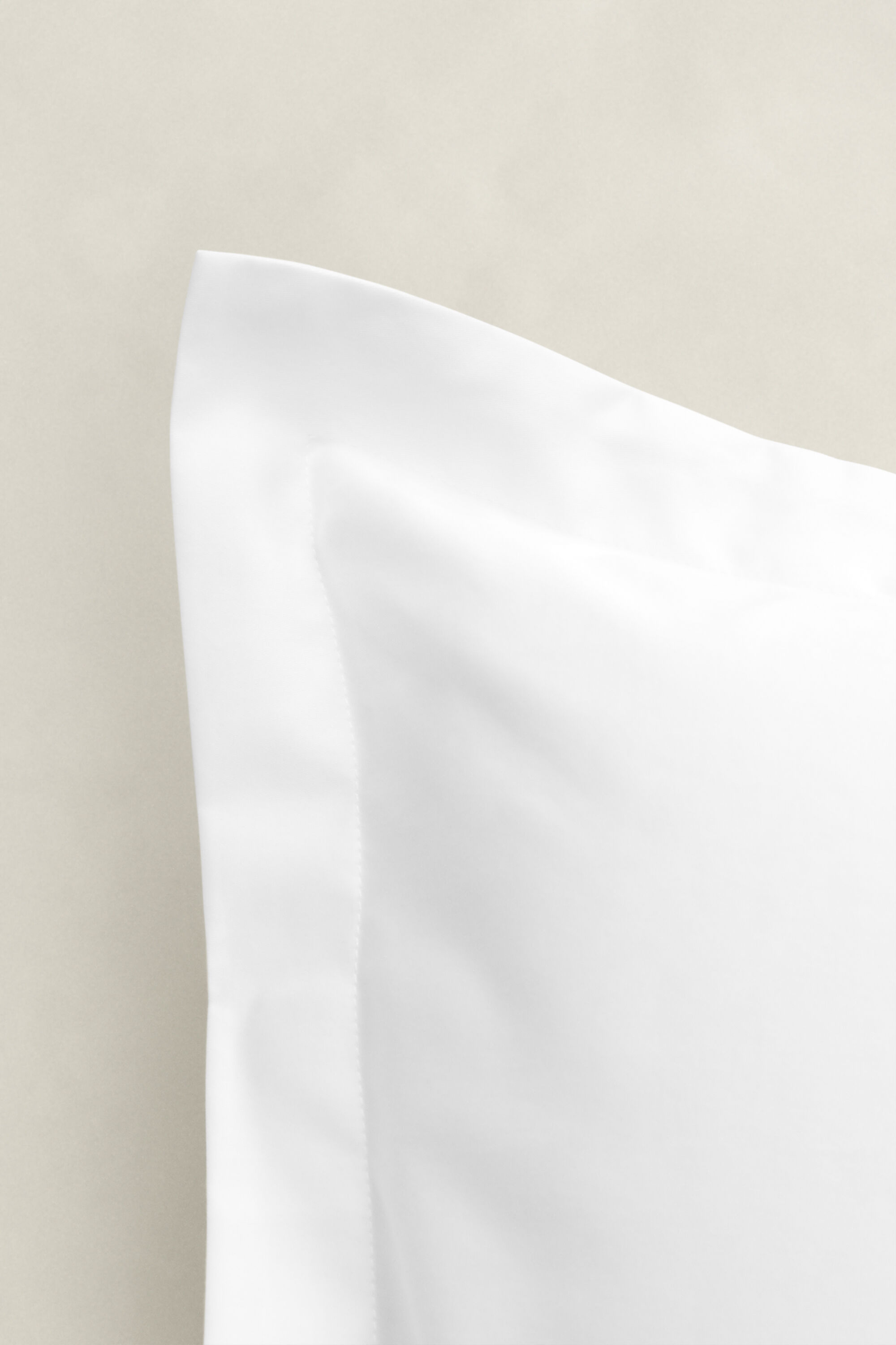 Sateen-tyynyliina