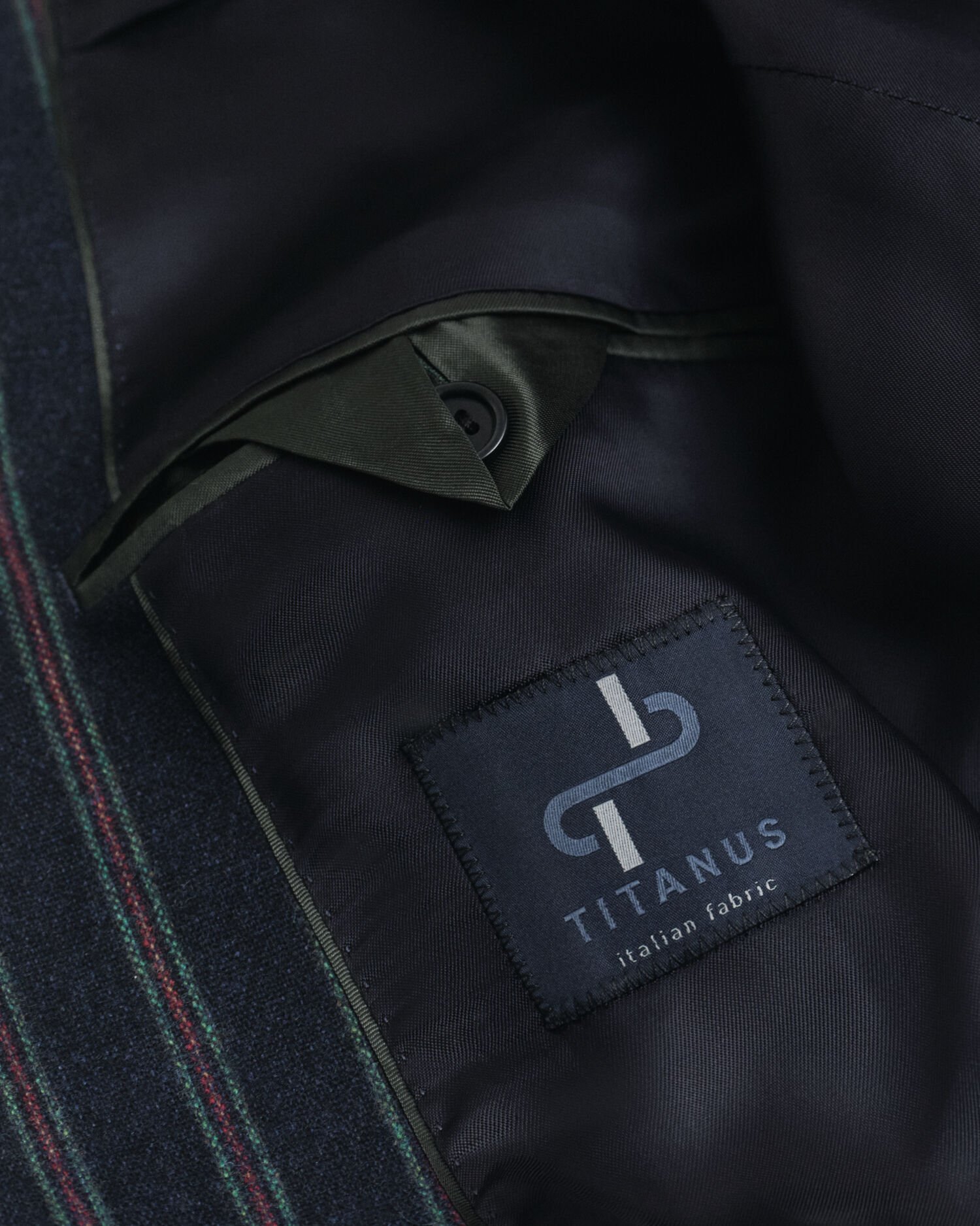 Raidallinen flanellikankainen klubitakki