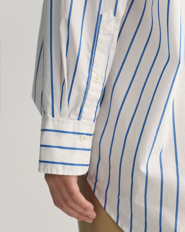 Oversized fit -mitoitettu raitapaita