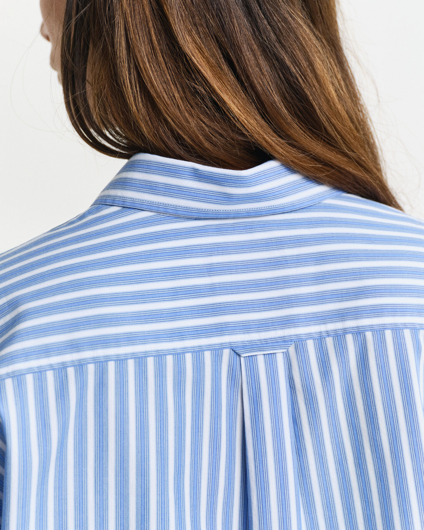 Relaxed fit ‑mitoitettu raidallinen Classic-popliinipaita