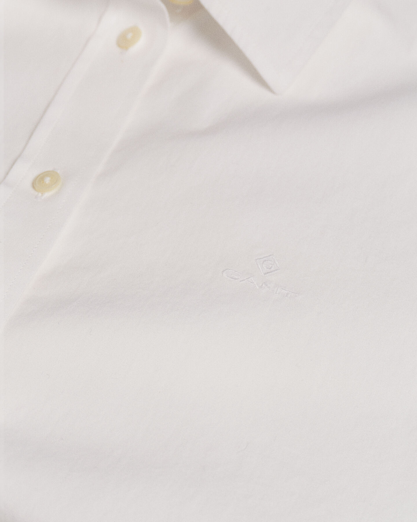 Regular&nbsp;fit ‑mitoitettu paita broadcloth-kankaasta