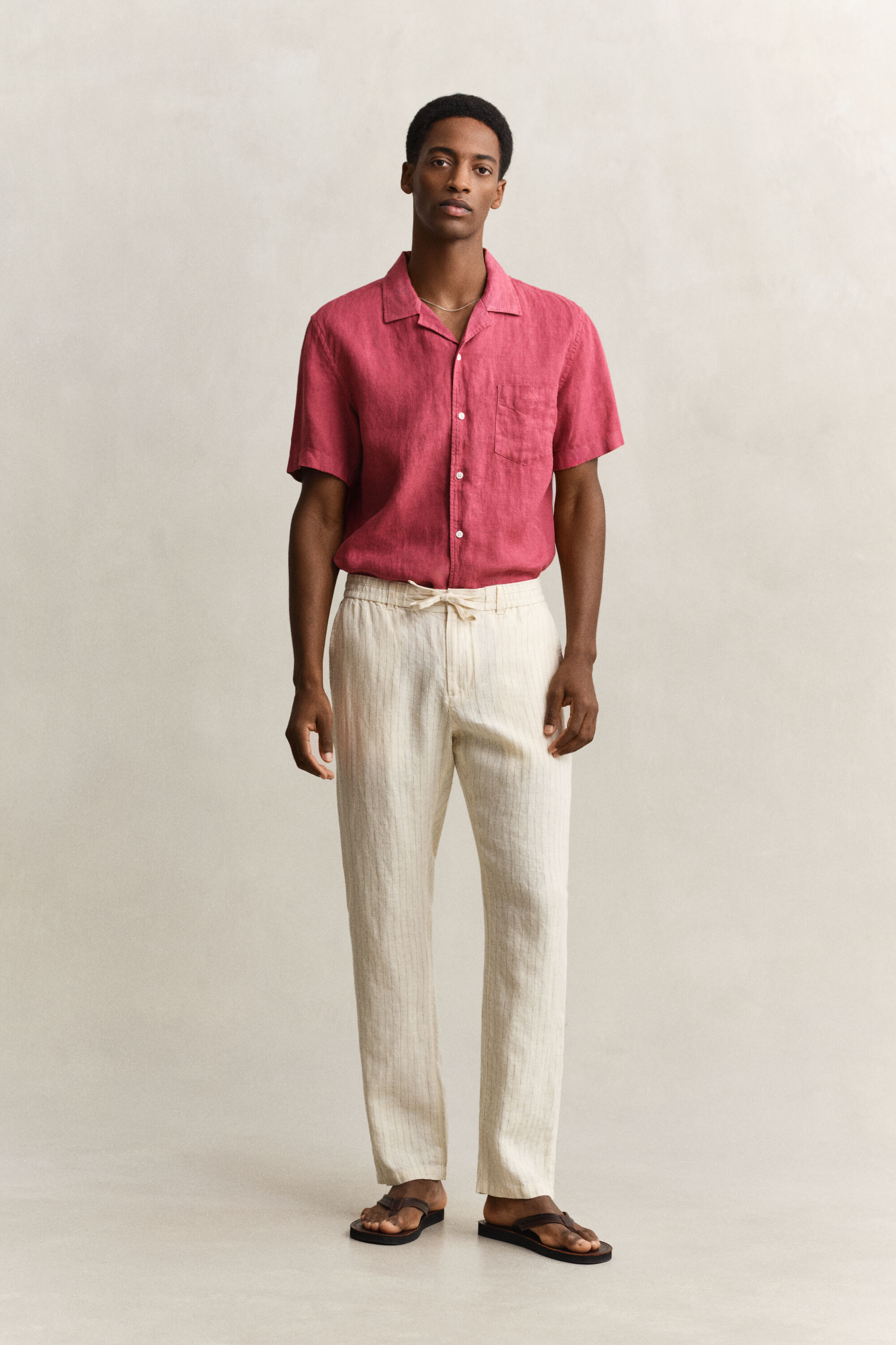 Raidalliset pellavahousut