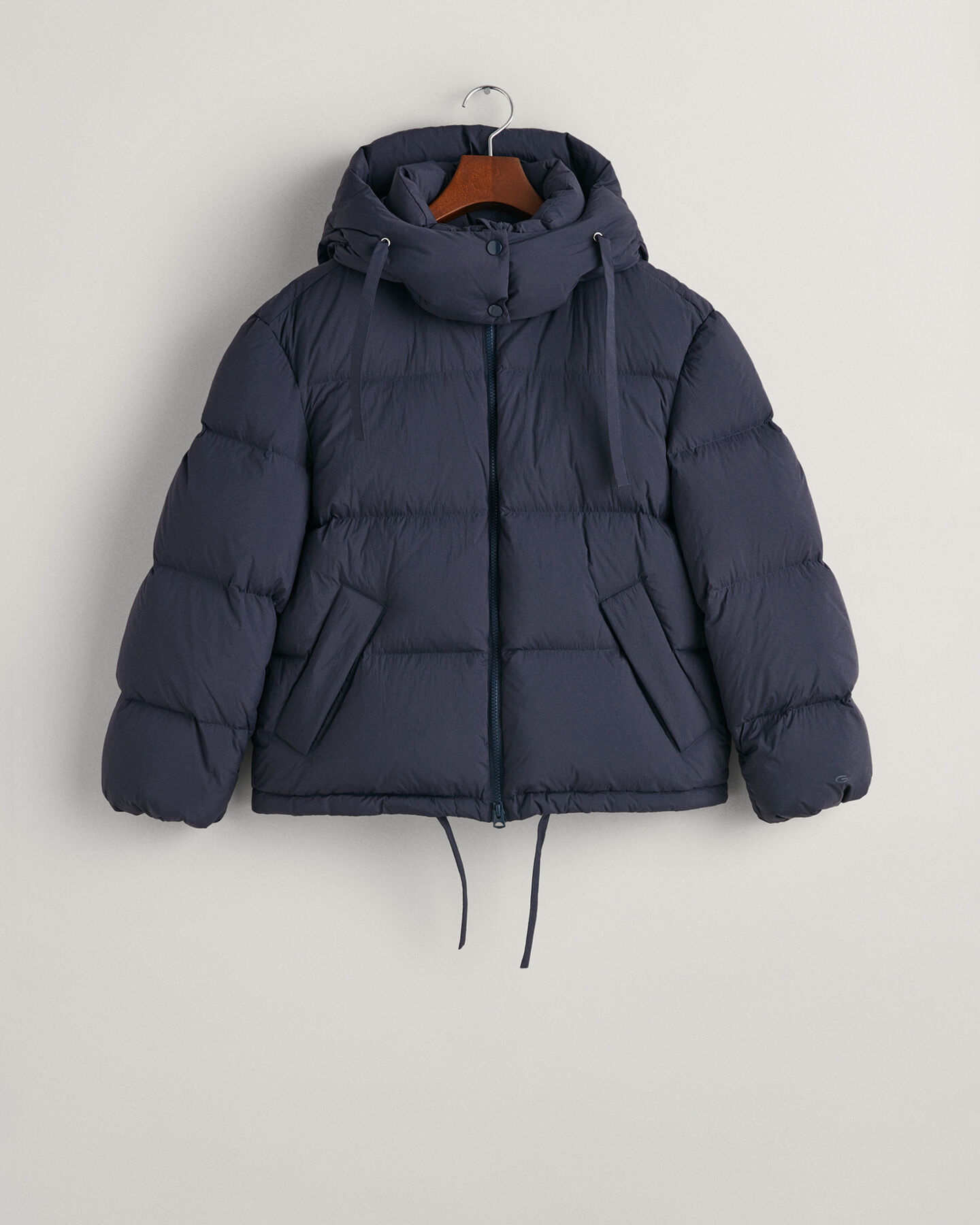 Lyhyt kevytuntuvatakki