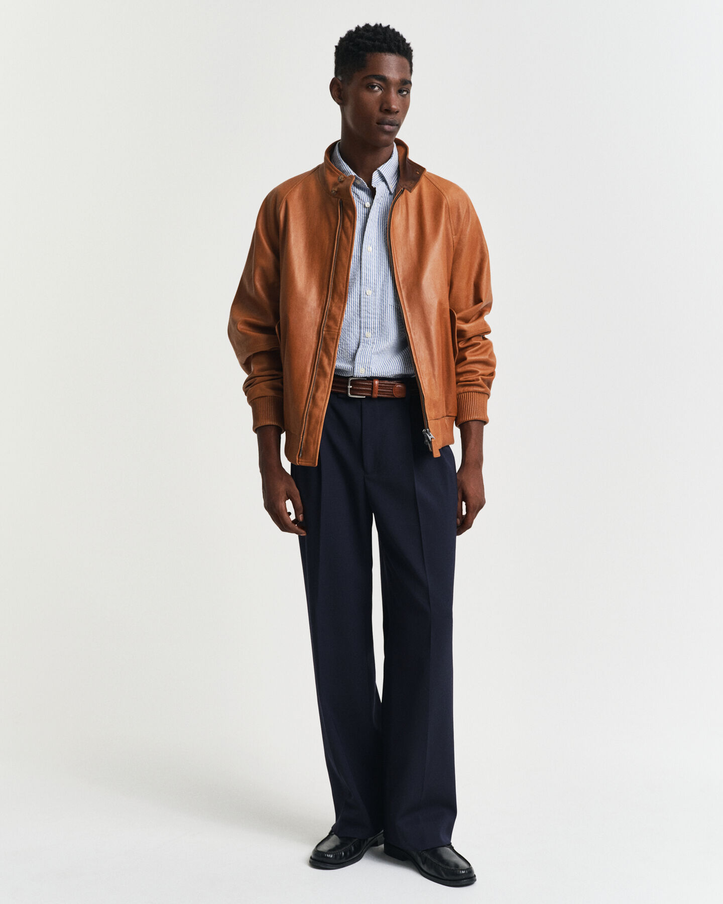 Regular fit ‑mitoitettu lyhythihainen seersucker-raitapaita