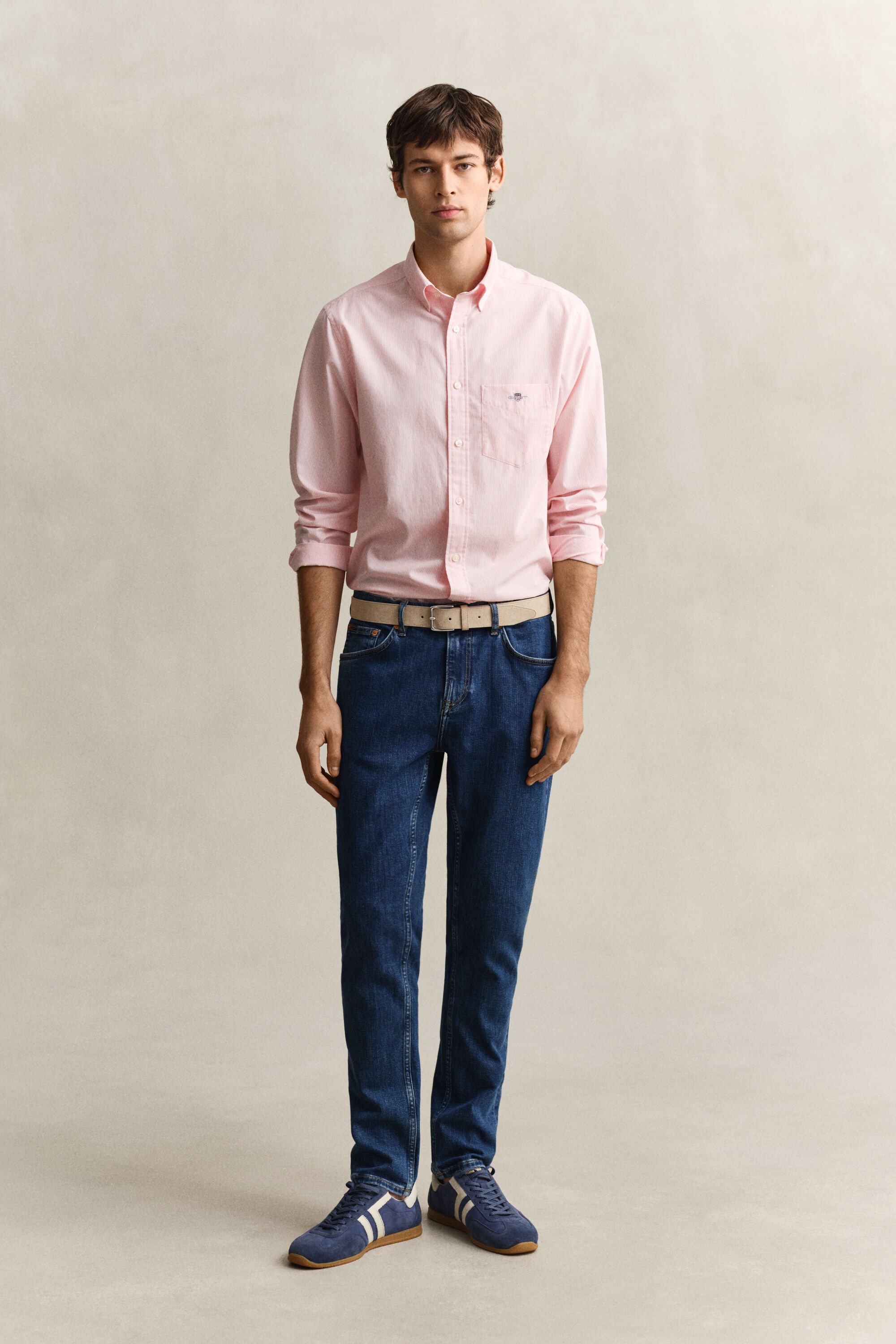 Slim fit ‑mitoitetut Clean Wash ‑farkut