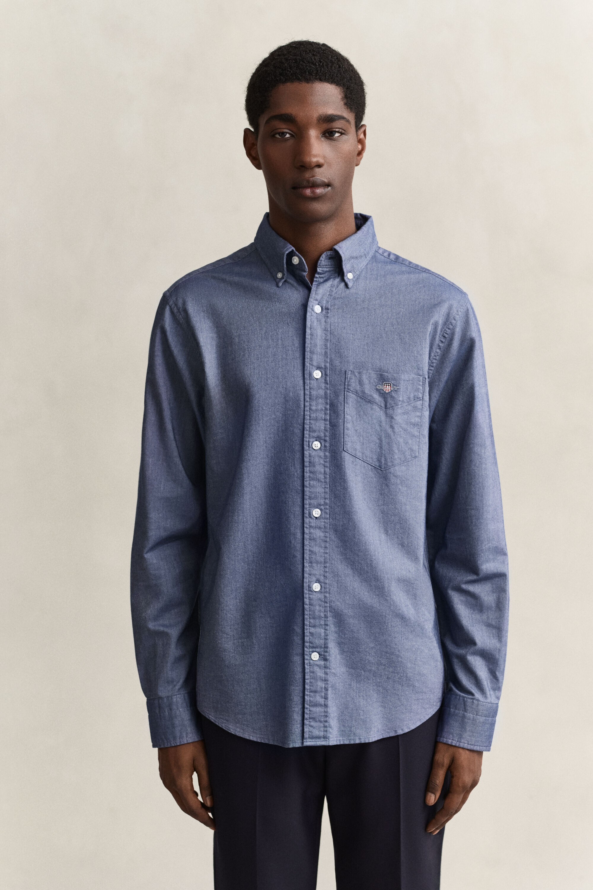 Regular fit ‑mitoitettu klassinen oxford-paita