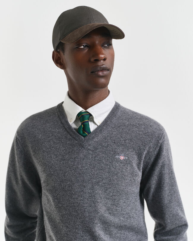 Ohut lampaanvillaneule, v-pääntie