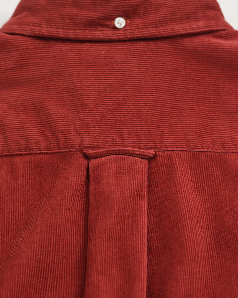 Regular fit ‑mitoitettu vakosamettipaita