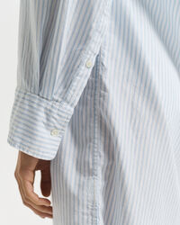 Oversized fit -mitoitettu ylellinen oxford-mekko