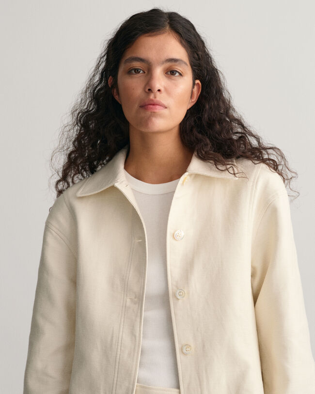 Kohopintainen paitatakki