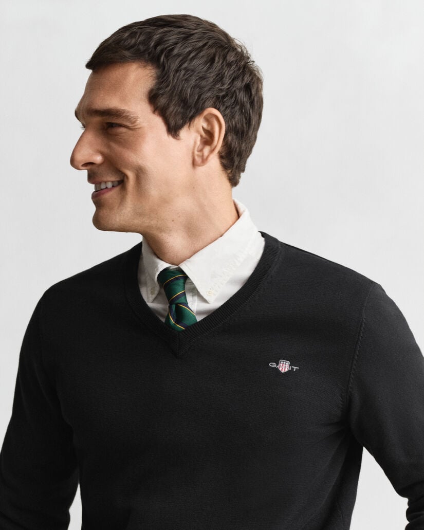 Klassinen puuvillaneulepusero, v-pääntie