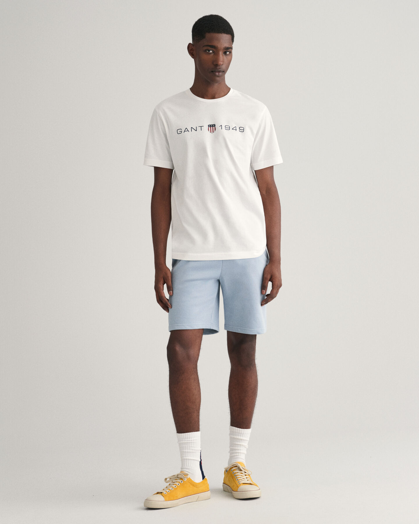 Painatuksella varustettu t‑paita