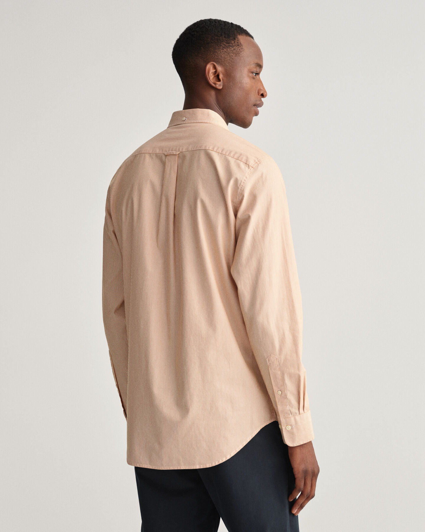 Regular fit ‑mitoitettu pystyraidallinen paita broadcloth-kankaasta